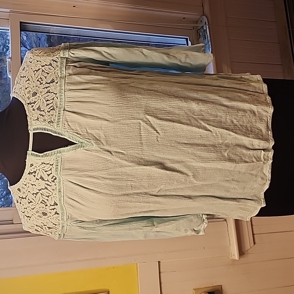 Westport women's size medium blouse with beautiful lace at shoulders